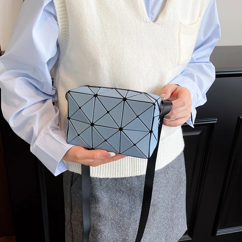 

Convenient Ladies Crossbody Bag Multiple Inner Slots Organize Essentials Phone Card Wallet Keys