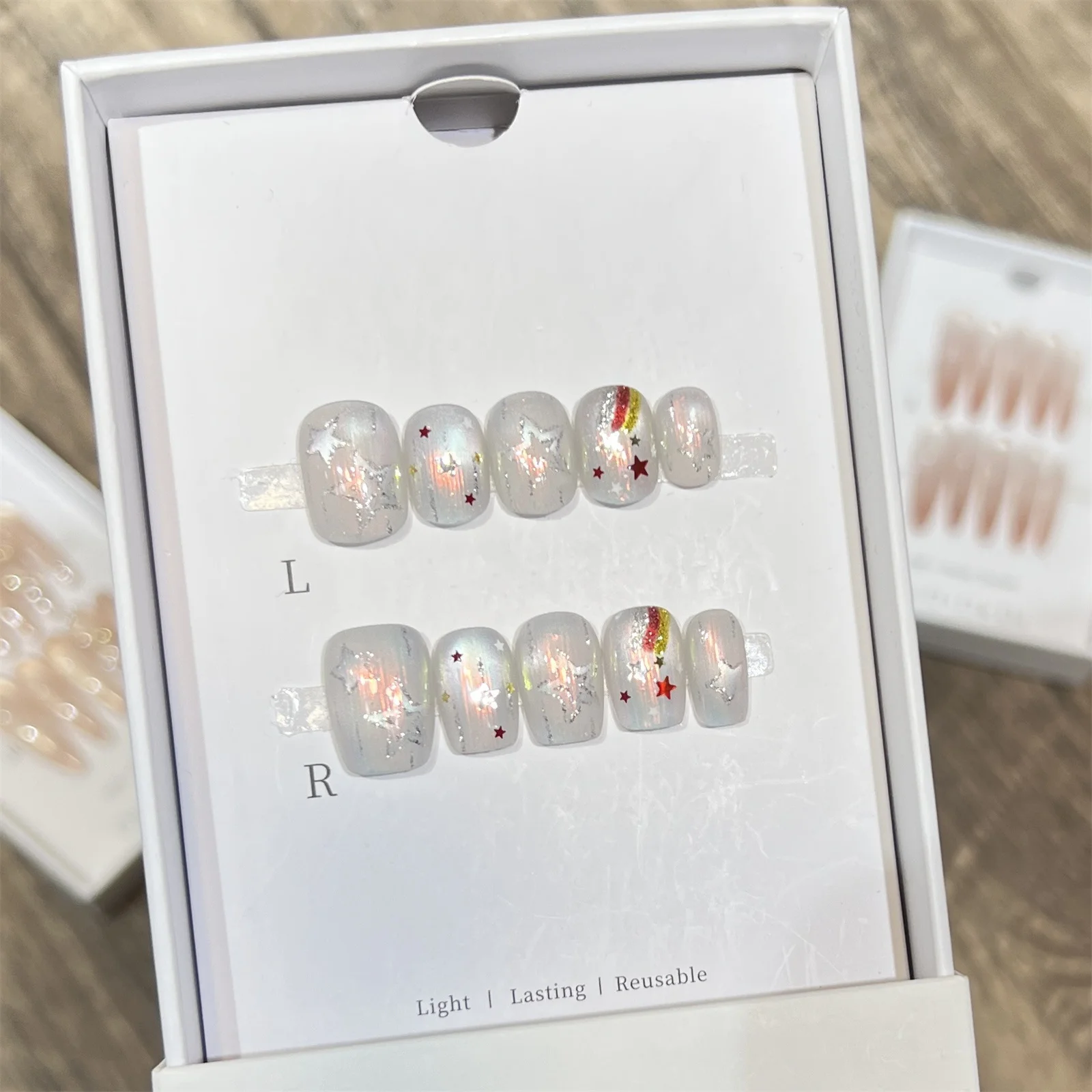 10 Stück kurze künstliche Nägel, glänzend, Aurora, handgefertigt, zum Aufdrücken der Nägel, bunte Stern-Designs, vollständige Abdeckung, zum Aufkleben, falsche Nägel, Patches