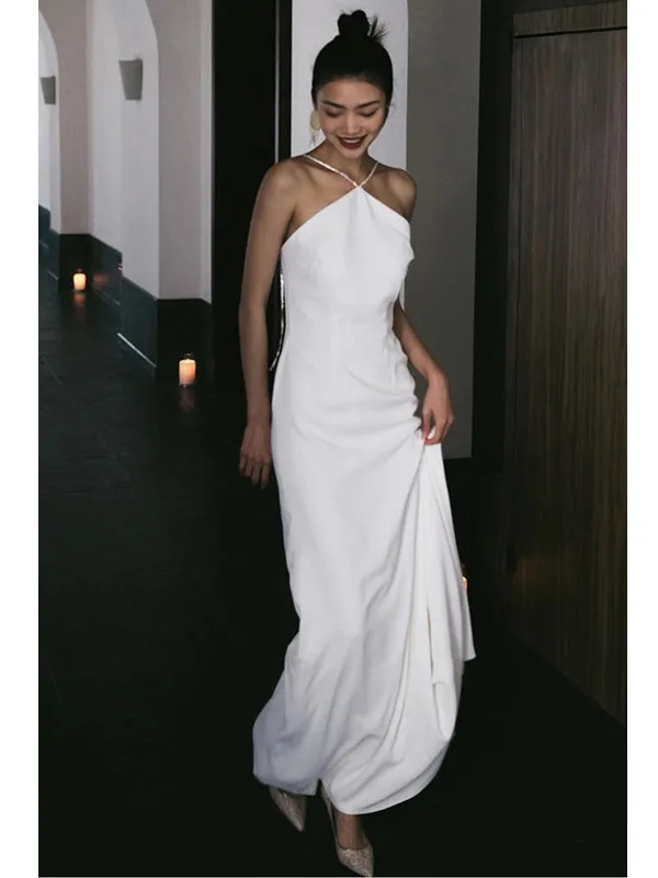 

Упрощенное белое свадебное платье без бретелек в винтажном стиле для пляжной церемонии с юбкой-шлейфом, для небольших торжеств