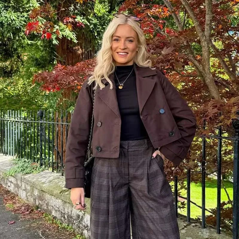 

YENKYE Vintage Double Breasted Short Windbreaker Jacket For Women Long Sleeve Lapel Collar Streetwear Autumn Trench Coat