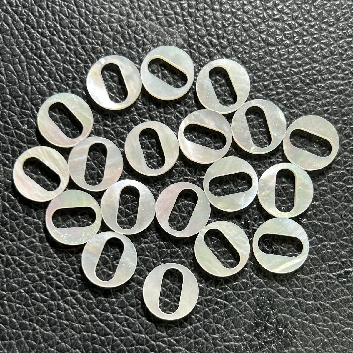 50 Pieces 1 Bag  10.6mm Happy Round Shape Natural White Mother of Pearl Shell Gemstone Loose Beads