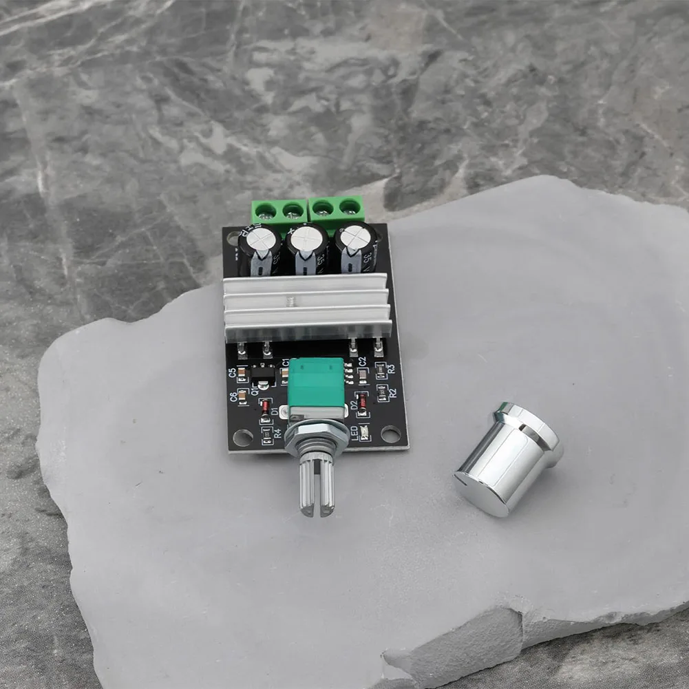 Motor Controller 50x32x15mm Model Railway Controller Built-in Switch Compact Design 50x32x15mm  Motor Controller