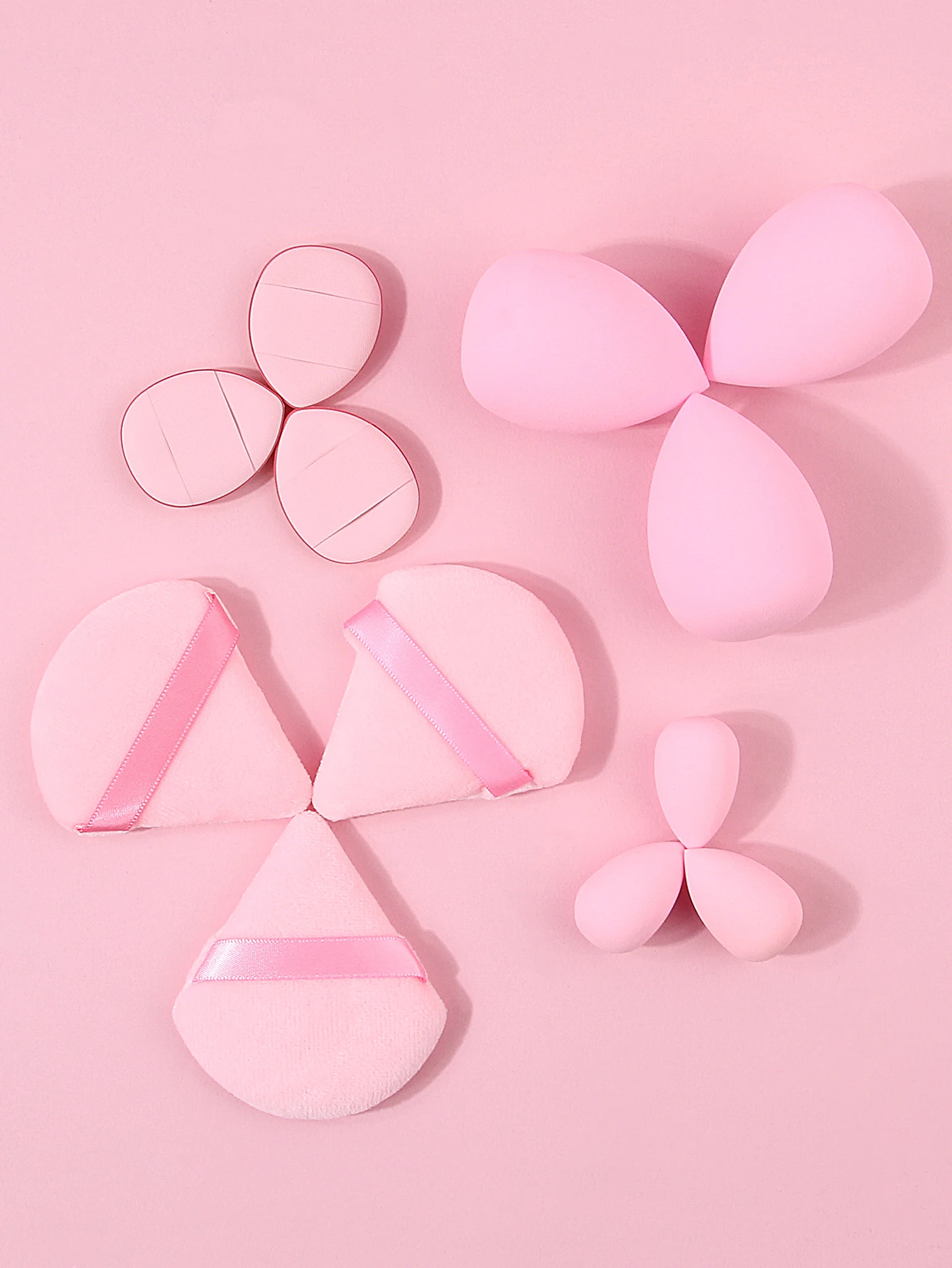 مجموعة إسفنجة مكياج وردية فائقة النعومة مكونة من 12 قطعة: بيضة تجميل/نفخة مسحوق مثلثة/نمشب صغير لبودرة الأصابع