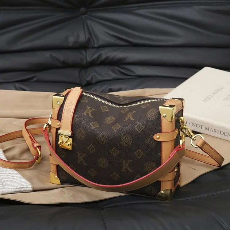 

Premium Vintage Printed Square Box Bag for Women - New Arrival Crossbody & Shoulder Bag Travel & Daily Use