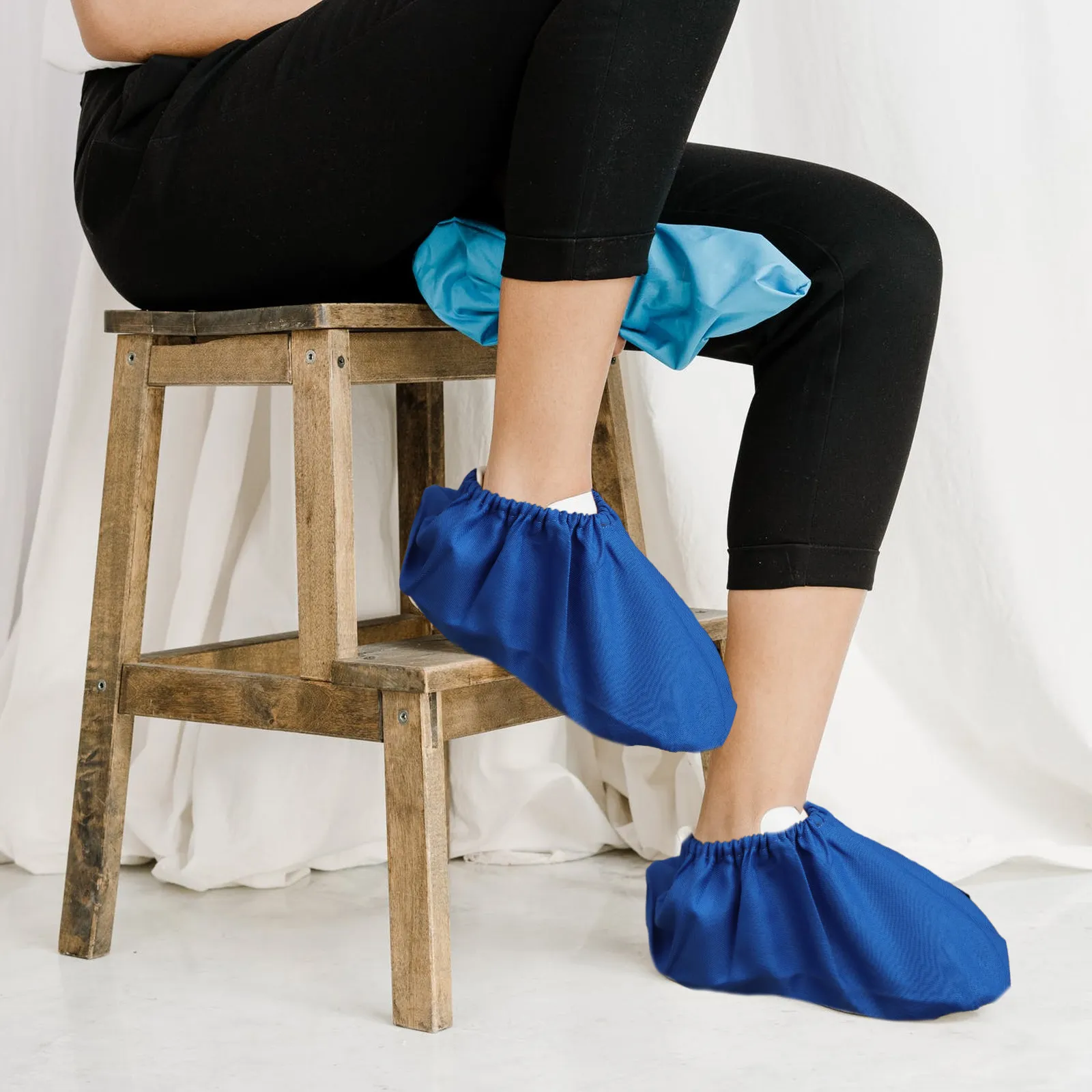 

3Pairs Washable Indoor Shoe Covers Non-Slip Thickened Cloth Shoe Protectors Safe Breathable Dustproof for Home Factory Lab
