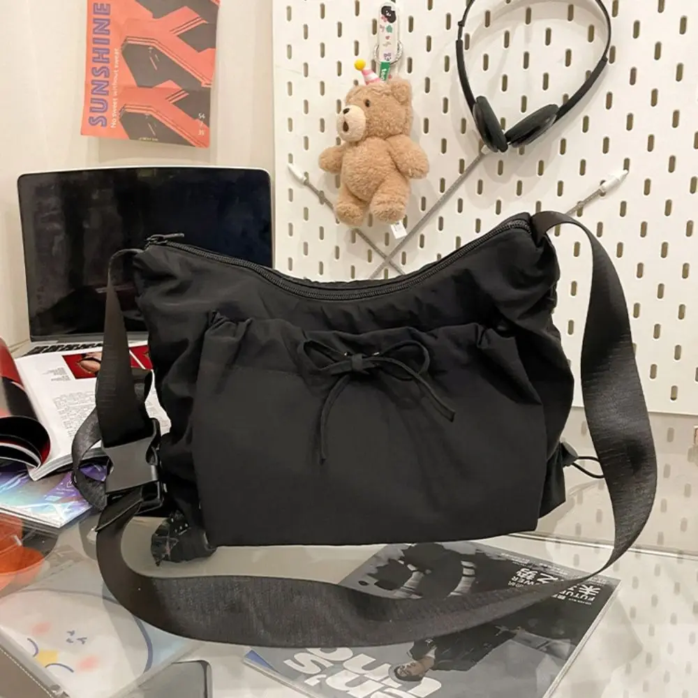 

Casual Korean Style Nylon Shoulder Bag Pleated Handbag Bow Crossbody Bag Large Capacity Oxford Cloth Drawstring Bag Travel