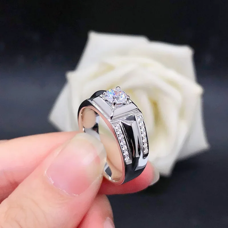 Anello da uomo di lusso in oro bianco 14 carati con platino massiccio PT950 Anello con diamante Moissan regalo per il fidanzato