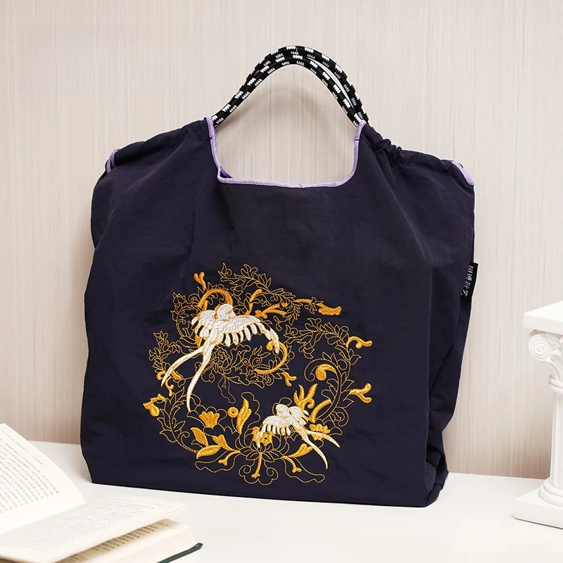 

National Museum of China Embroidered Handbag Vintage Chinese Style Creative Cultural Gift Museum Inspired Handheld Bag