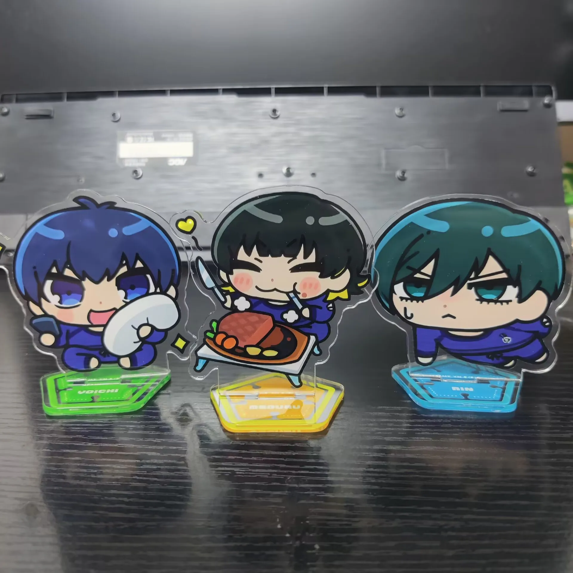 

Anime BLUE LOCK Cute Cartoon Figures Isagi Yoichi Seishiro Nagi Reo Mikage Acrylic Stands Model Q Version Desk Decor Fans Gift