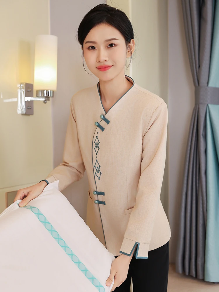 

Long Sve Proper Hotel Work orm Set Autumn Winter Home Cleaning Stf orm Fce Warm V-Ne Single Button Closure