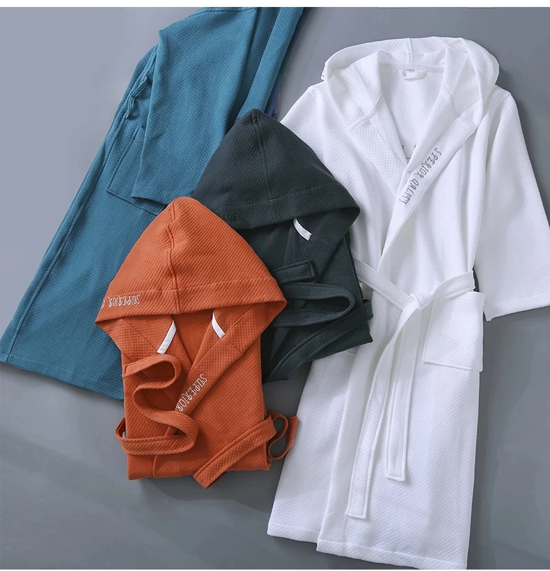 

100% Air Cotton Absorb Water Bathrobe Elegant Letter Embroidered Hooded Bathrobe Five Star Hotel Winter Warm Robes Men Women New