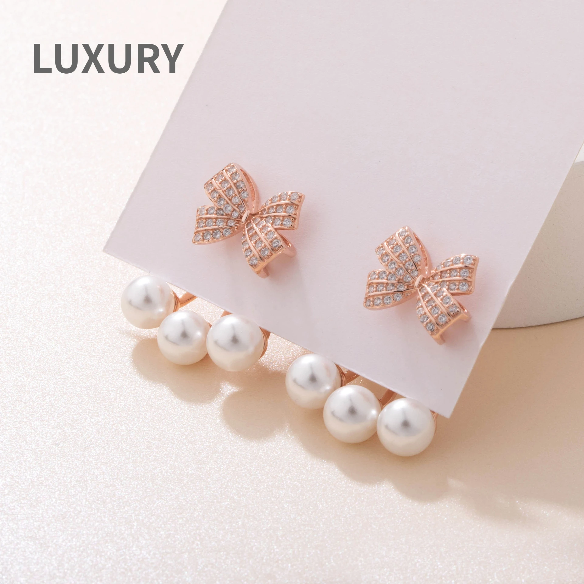 

Luxury New Butterfly Pearl Stud Earrings For Women Korean Fashion Stud Earring Girls Shiny Exquisite Jewelry CX888