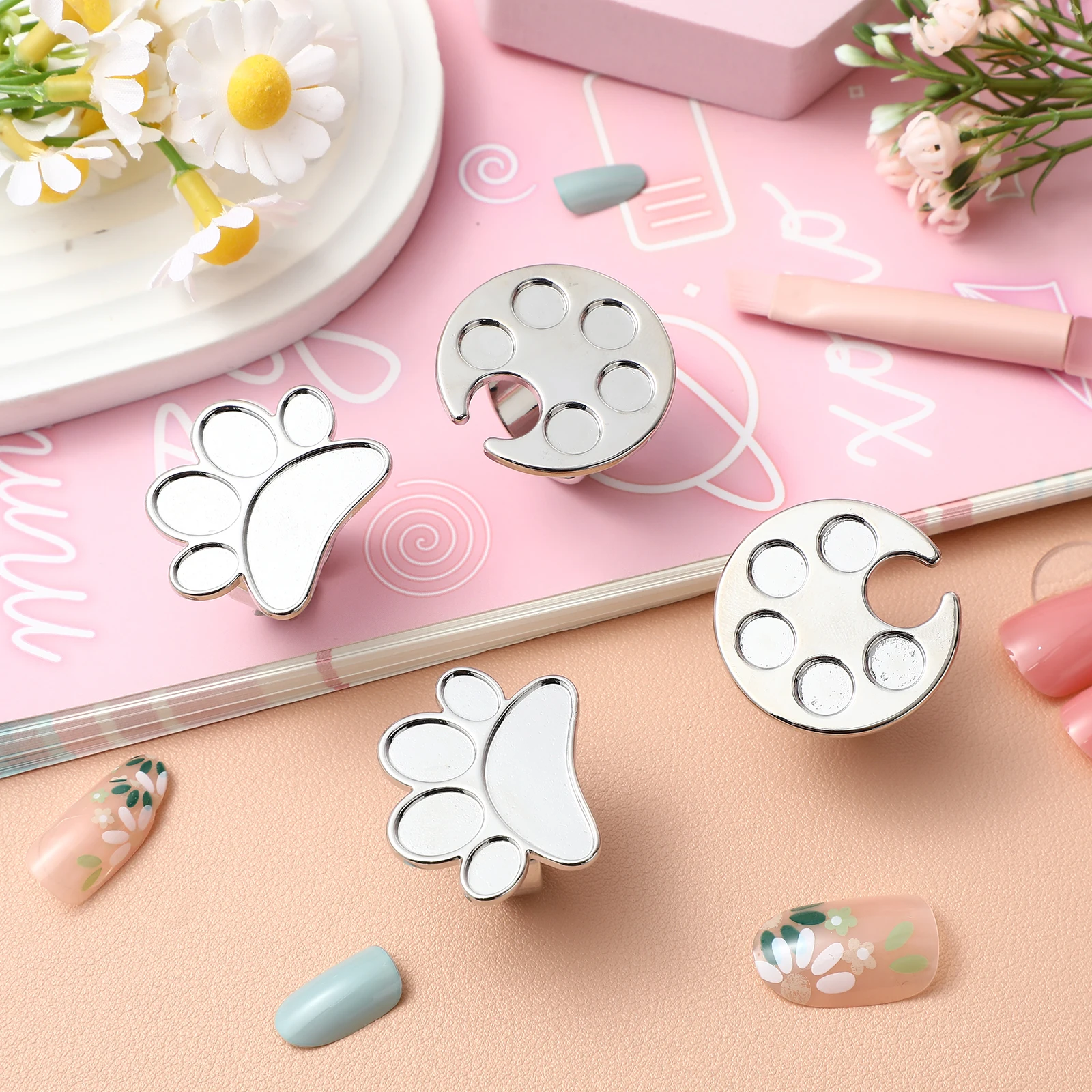 

4pcs Nail Art Ring Palette Stainless Steel Color Mixing Holder for DIY Manicure Pigments Tools Nail Color Holders