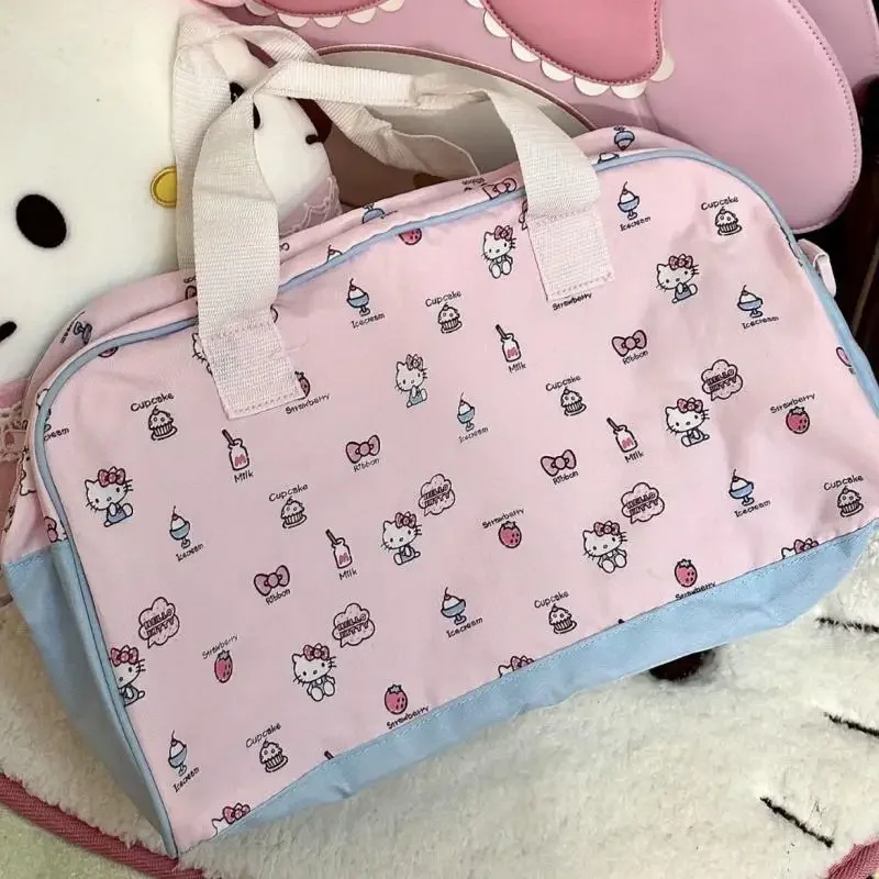 

Дорожная сумка Hello Kitty's с милым сердечком для девочек, большая вместительная портативная сумка-тоут, аниме-фигурка, модная каваи для отдыха