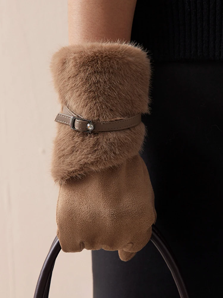 [LANMREM] Fashion Faux Fur Spliced Design Gloves For Women Solid Thick Warm Outdoor Female Clothes 2024 Winter New 26C1554