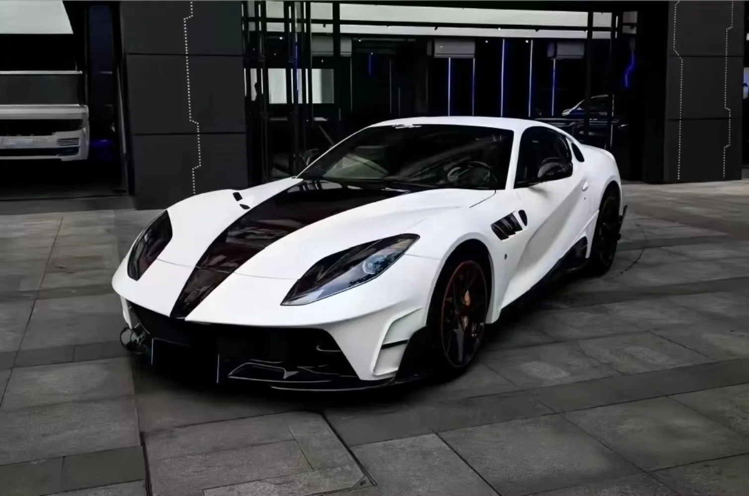 Suitable for 812 M Type Wide Body Kit - Bolted Fixed Dry Carbon Fiber with Trailer Hook Cut, Excludes Paint, for Exterior Parts