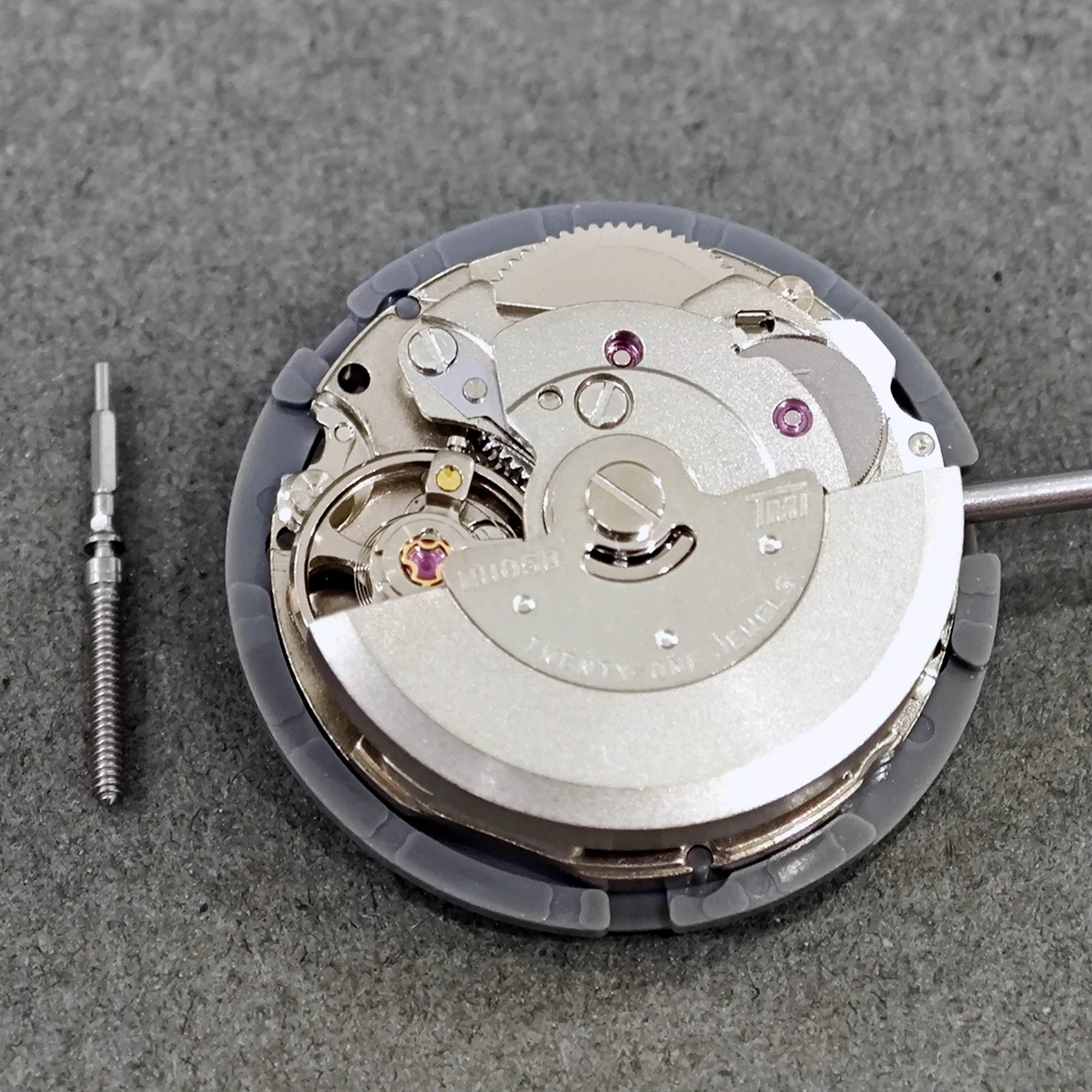 Accesorios de reloj de movimiento NH05 Original japonés nuevo NH05B movimiento mecánico completamente automático calendario único para mujer