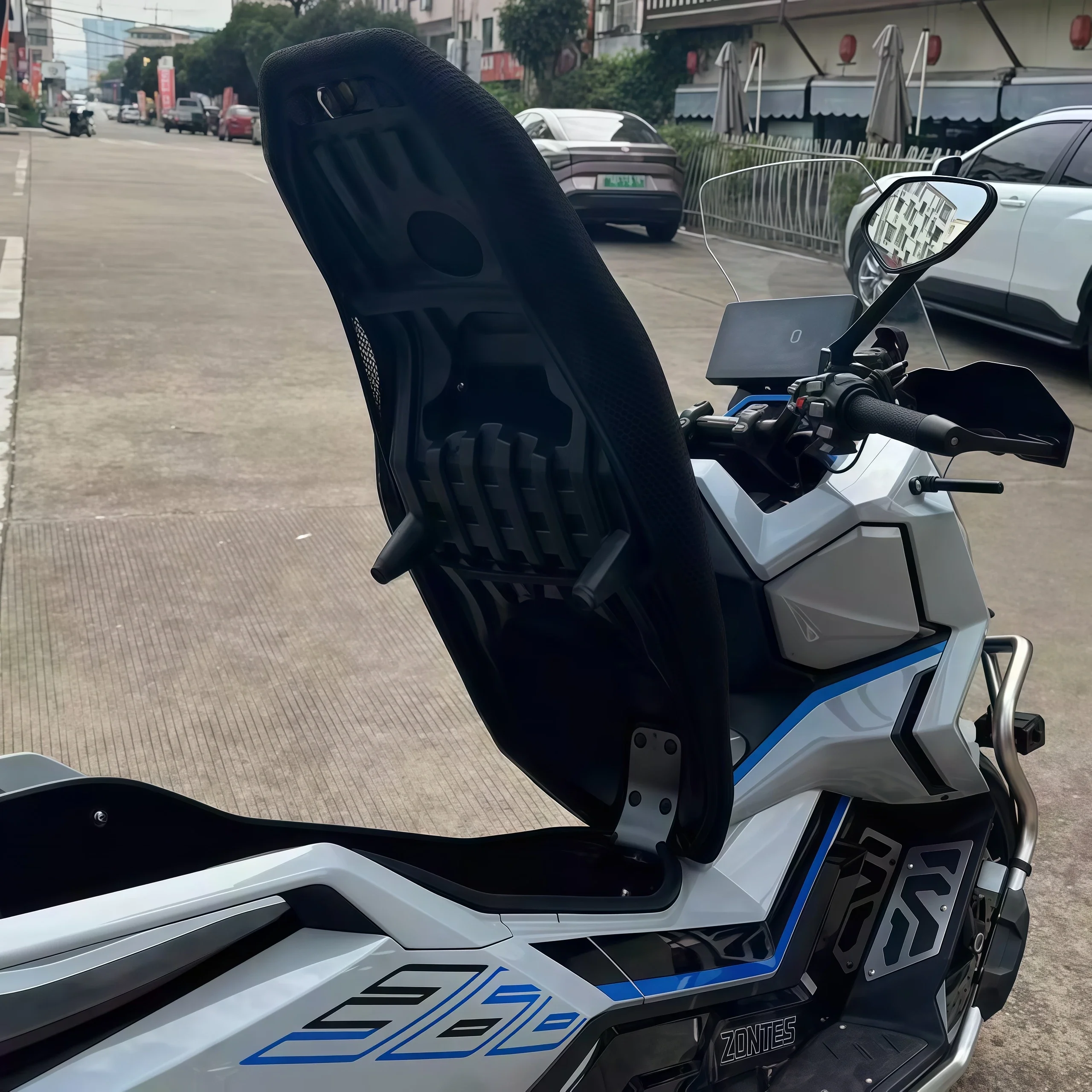 For Motorcycle Honeycomb Seat Cover Suitable for ZONTES 368G Sun Protection Seat Cushion Cover Heat Insulation Breathable Ventil