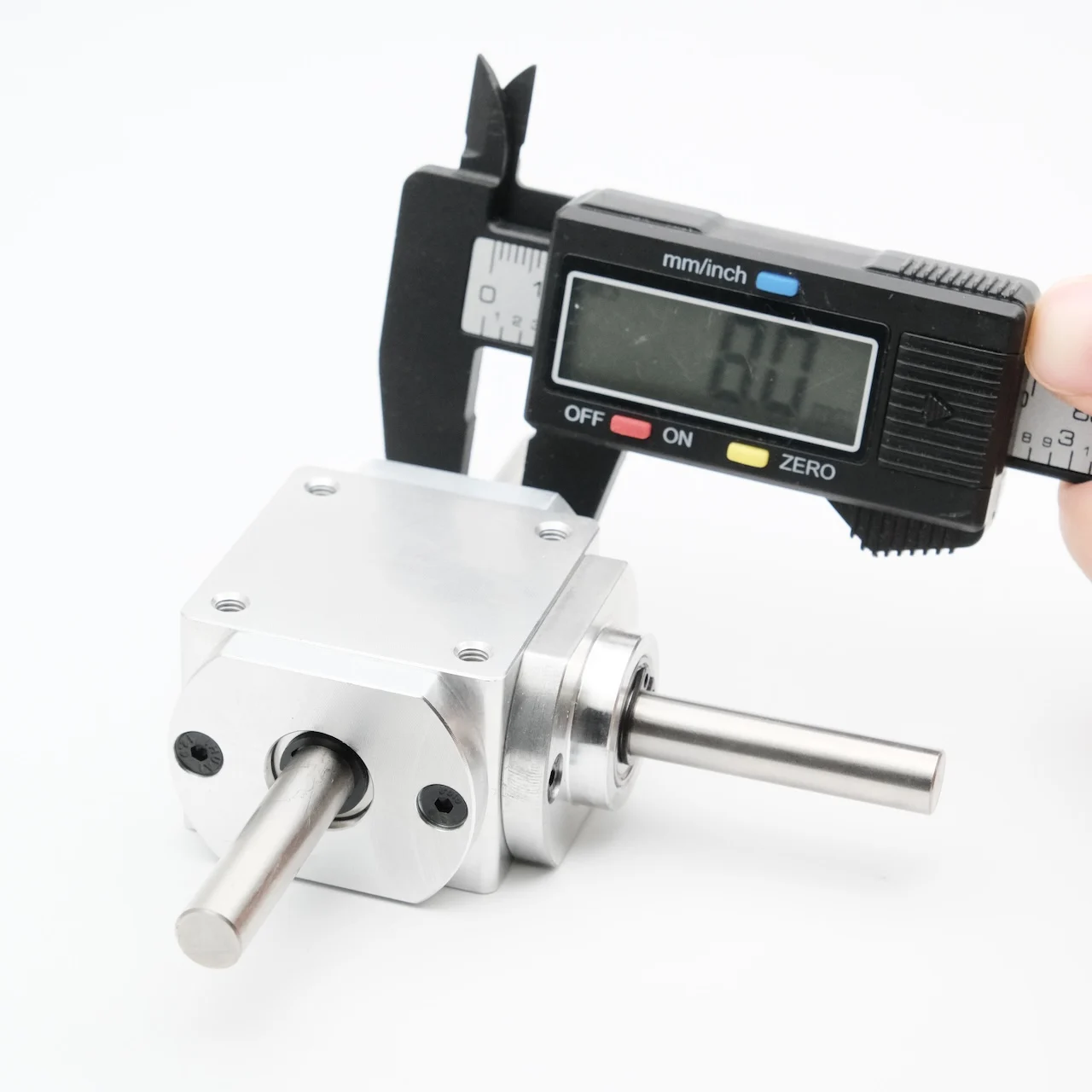 8MM 1/1 Direction Conversion Aluminum Alloy Bevel Gearbox 40X40X30mm AGV Synchronous Motion Gearbox for Industrial Use