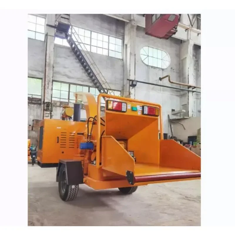 Eco Friendly Wood Crusher Machine Mobile Diesel Street Greening Wood Chipper Garden Wood Crusher