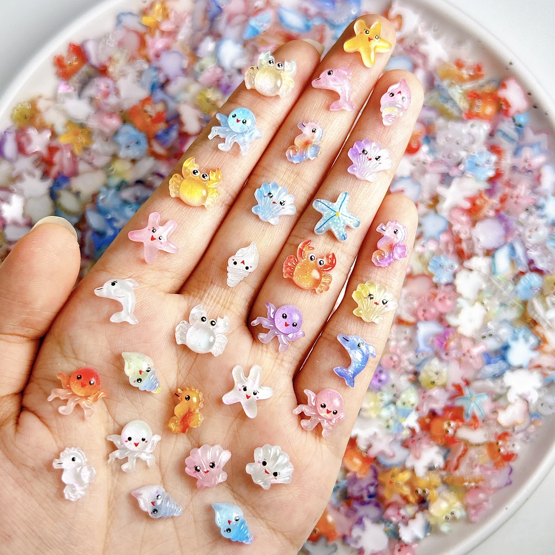 50 قطعة مضيئة شفافة لطيف كراب فرس البحر الراتنج مسمار السحر الكرتون عيون كبيرة الأخطبوط قذيفة المحيط مسمار الفن الديكور DIY بها بنفسك