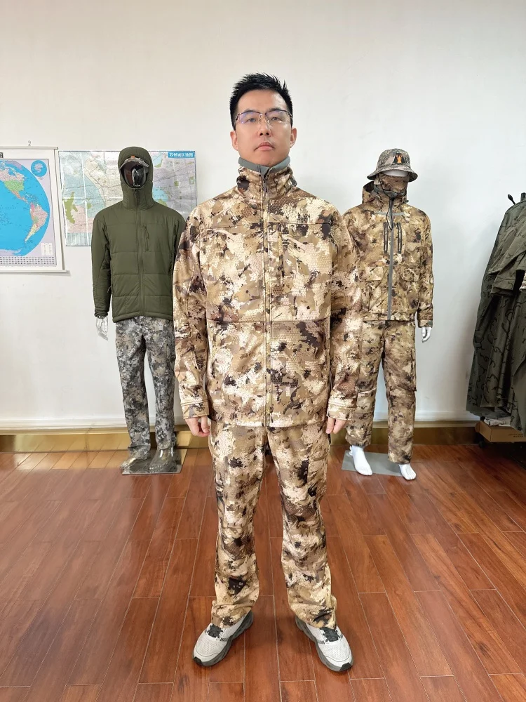 Men's Waterproof Windproof Warm Hunting Jacket Middle Layer Three-Layer Fabric Outdoor Gear for Hunting