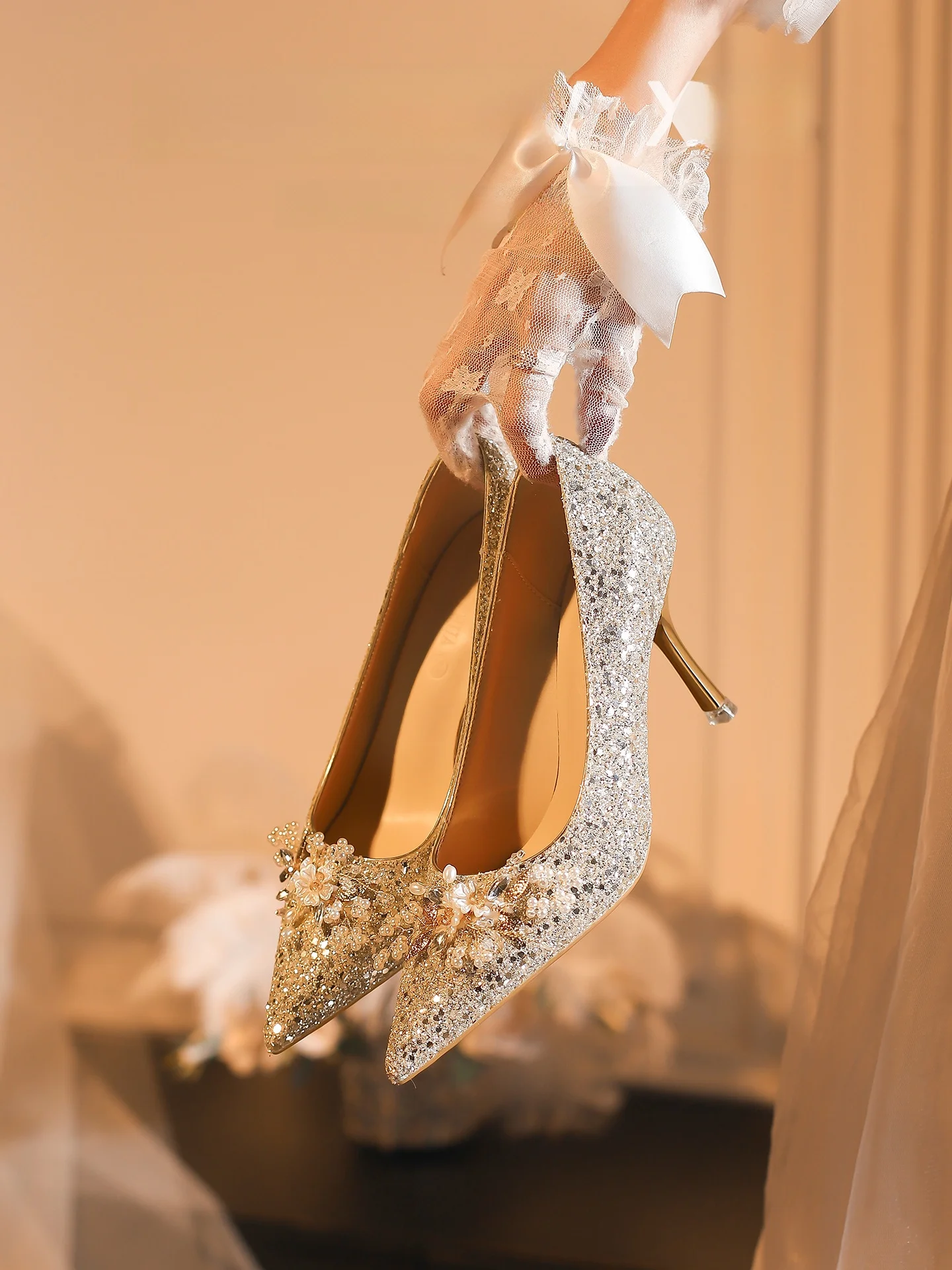 wedding-shoe-dual-wear-wide-85cm-gold-crystal-high-heels-engagement-fashion-single-shoes-crystal-shoes-bright-cloth-upper