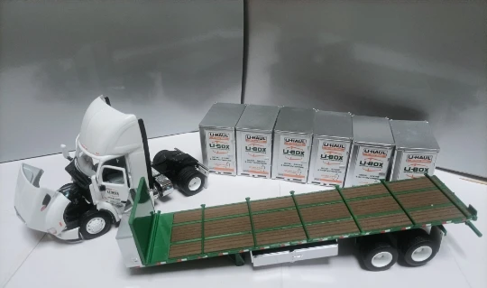 DM 1:50 Peterbilt 579 U-BOX Truck Simulation Limited Edition Alloy Metal Static Car Model Toy Gift