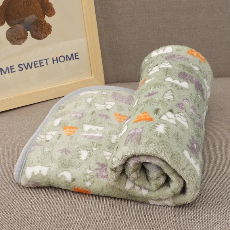 Dog sleeping small quilt, summer, autumn, and winter pet-specific warm blanket view 5