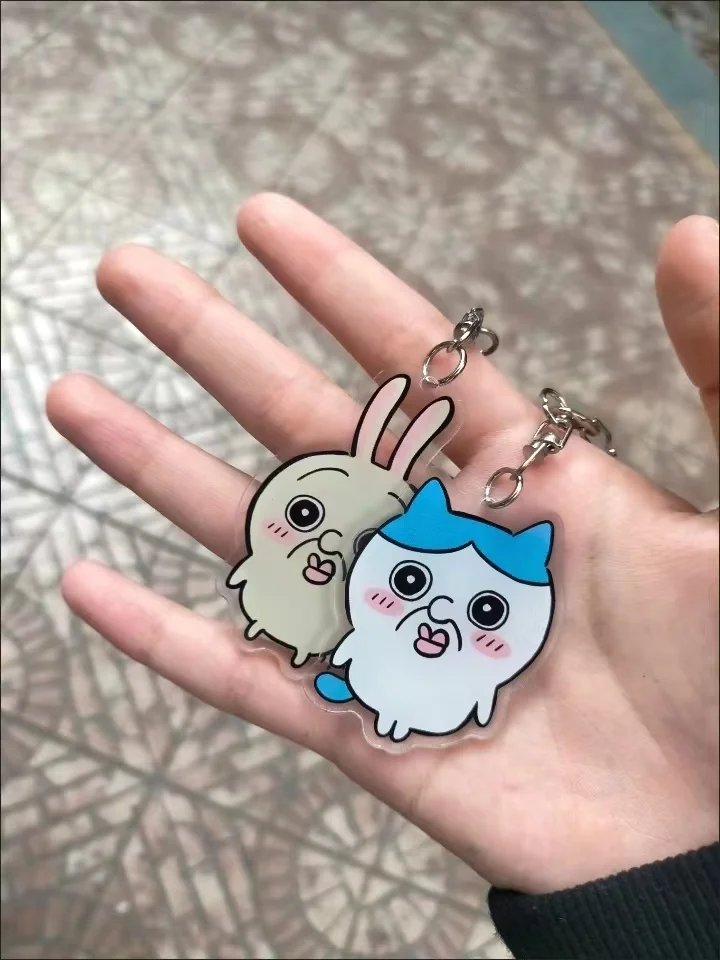 Llavero de dibujos animados divertidos de Yiji Bangbang y Yuzhi, adornos acrílicos para colgar en la bolsa, para regalar a los mejores amigos. Colgantes para Bolsos.