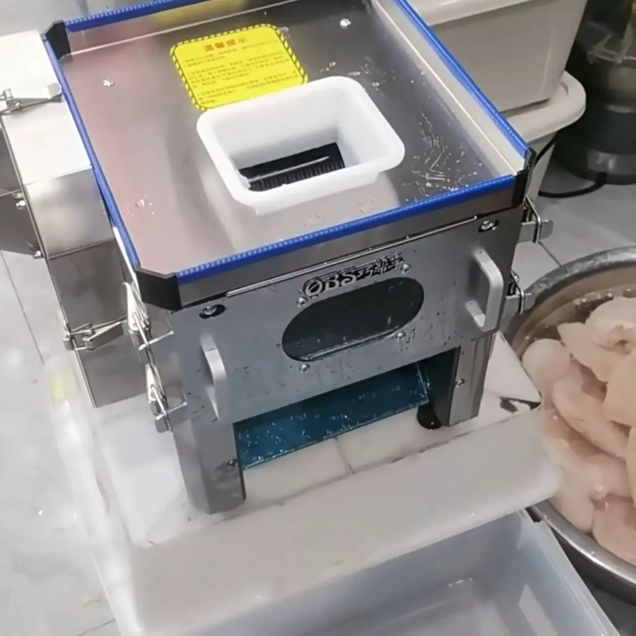 

Коммерческая машина для нарезки мяса, электрическая машина для нарезки свежего мяса, мясорубка, овощерезка