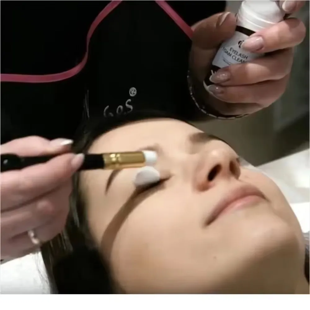 Miękka szczoteczka do czyszczenia rzęs z podwójną końcówką Kompaktowa szczoteczka do przedłużania rzęs Ergonomiczny uchwyt