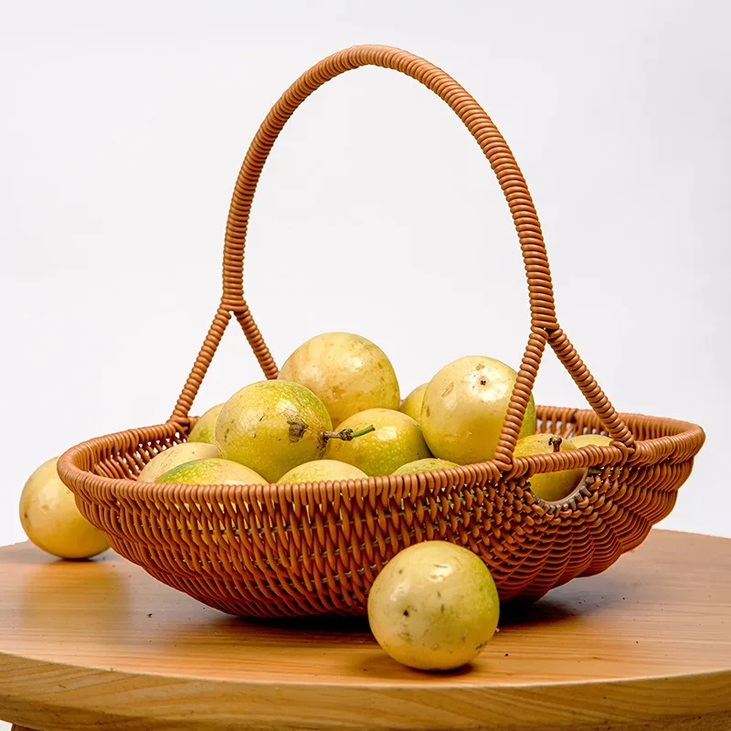Plastic Imitation Rattan Woven Hand Basket Outdoor Picnic Picking Vegetables and Fruits Kitchen Living Room Egg Snack Basket view 3