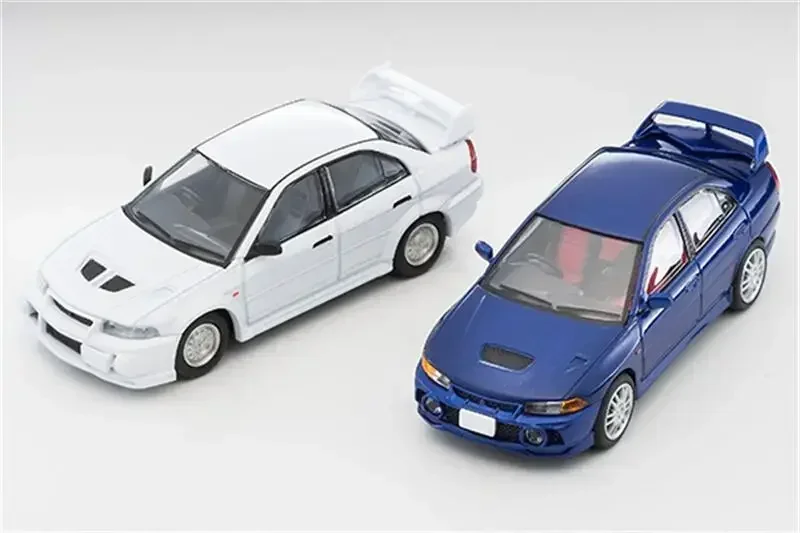 

TLV 1:64 Lancer GSR / RS Evolution IV Navy / White Diecast Model Car