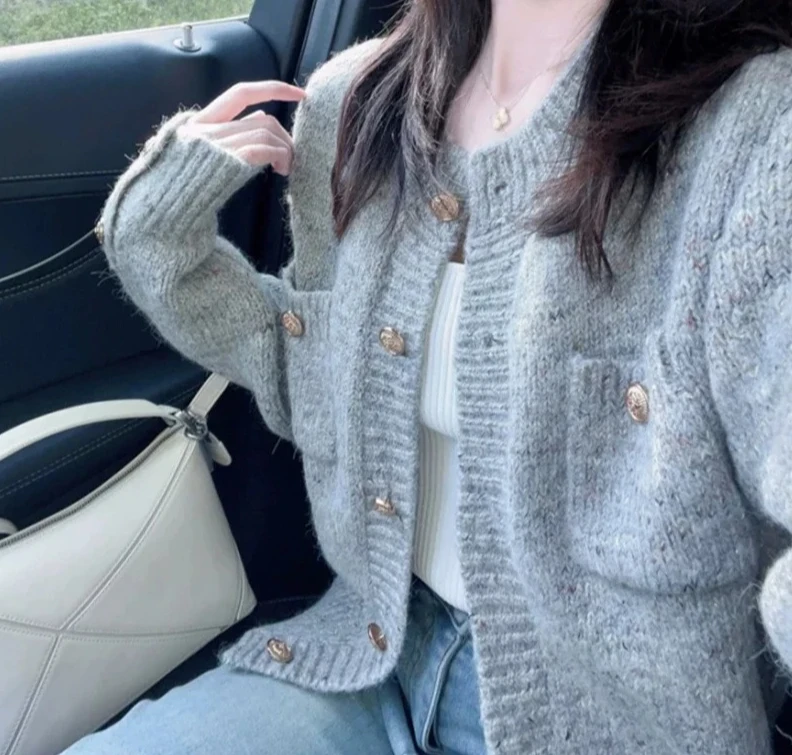 Elegante Grau Gestrickte Kurze Mantel Mode Warme Lange Hülse Frauen Strickjacke Casual Oansatz Strickwaren Koreanischen Stil Pullover