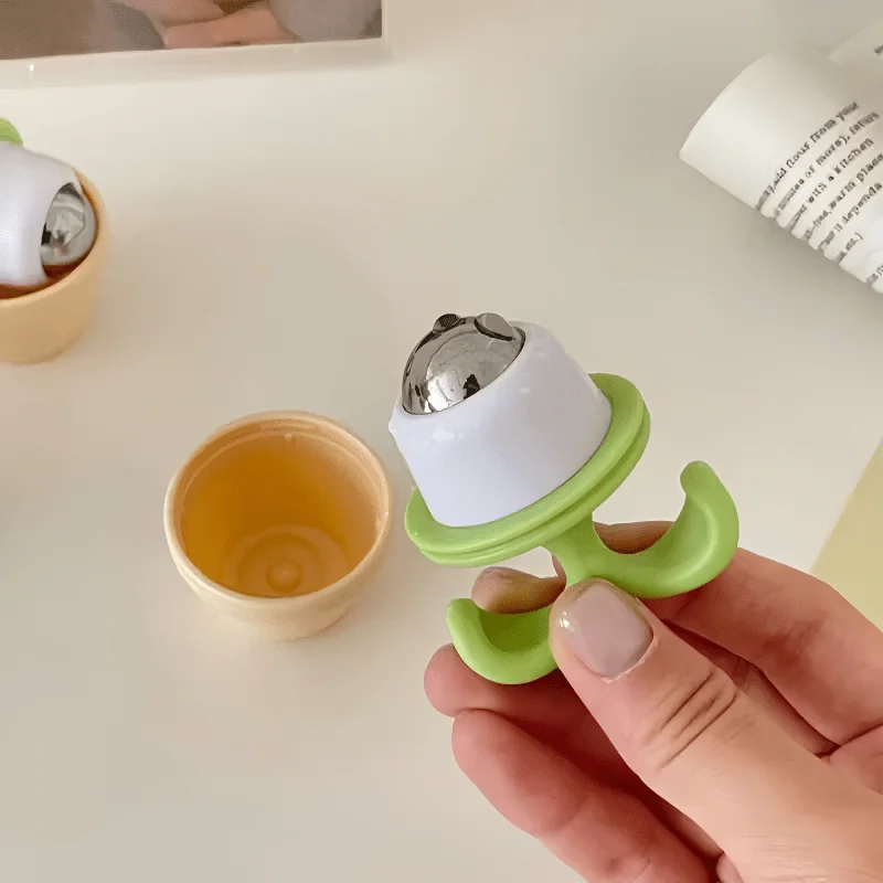 1pc Plant-Shaped Manual Massager, Portable Rolling Ball for Face, Eyes, Neck & Shoulder – Cute Flower Design with Acupressure