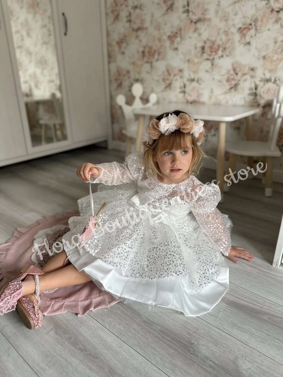 Personalizado mangas compridas elegante inchado lantejoulas fofo vestido da menina de flor para cerimônias de casamento recepções formais desempenho de dança