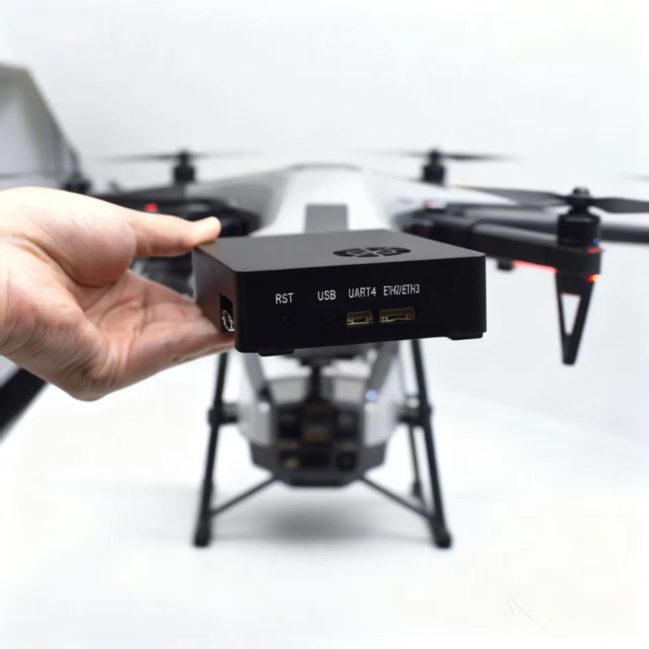 Drone Wireless Communication Mobile Broadband Multimedia Communication Same Frequency Networking Frequency Hopping Interrupter