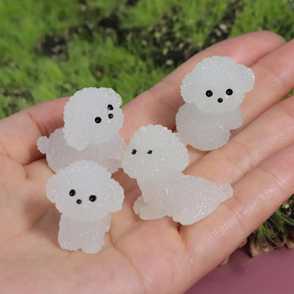 การ์ตูน Noctilucent ตุ๊กตาสุนัขที่สมจริงตลก Mini Luminous Poodle ตุ๊กตาสุนัขเรซิ่น Handmade Micro Landscape ตกแต่ง
