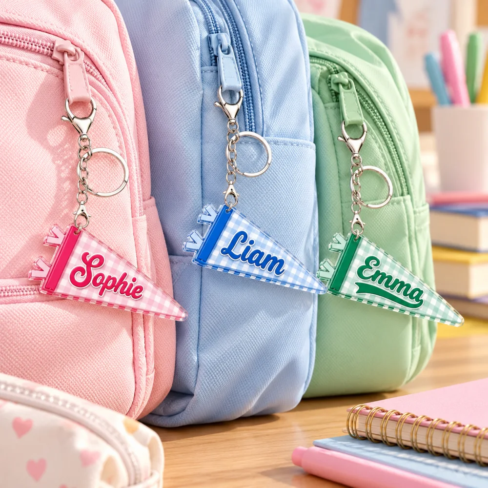 Customized Name Acrylic Key Ring, Personalized Triangle Flag Keychain, Cute Backpack Pendant,Unique Keepsake Gift for Boys Girls