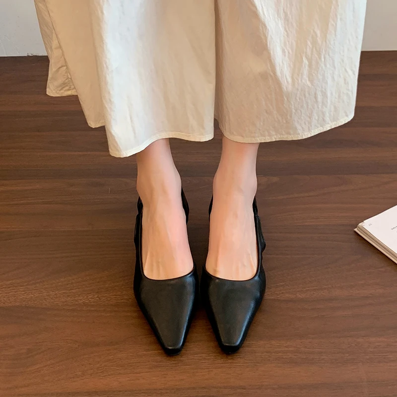 

2026 New Low Heel Baotou Sandals Women's French Pointed Small Fragrant Style Ladies Thick Heels Back Air Style Single Shoes