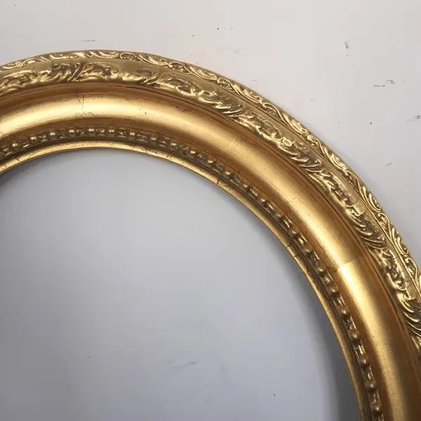 Customized Circular Oil Painting Frame, Customized Oval Painting Frame With a Width Of 7cm