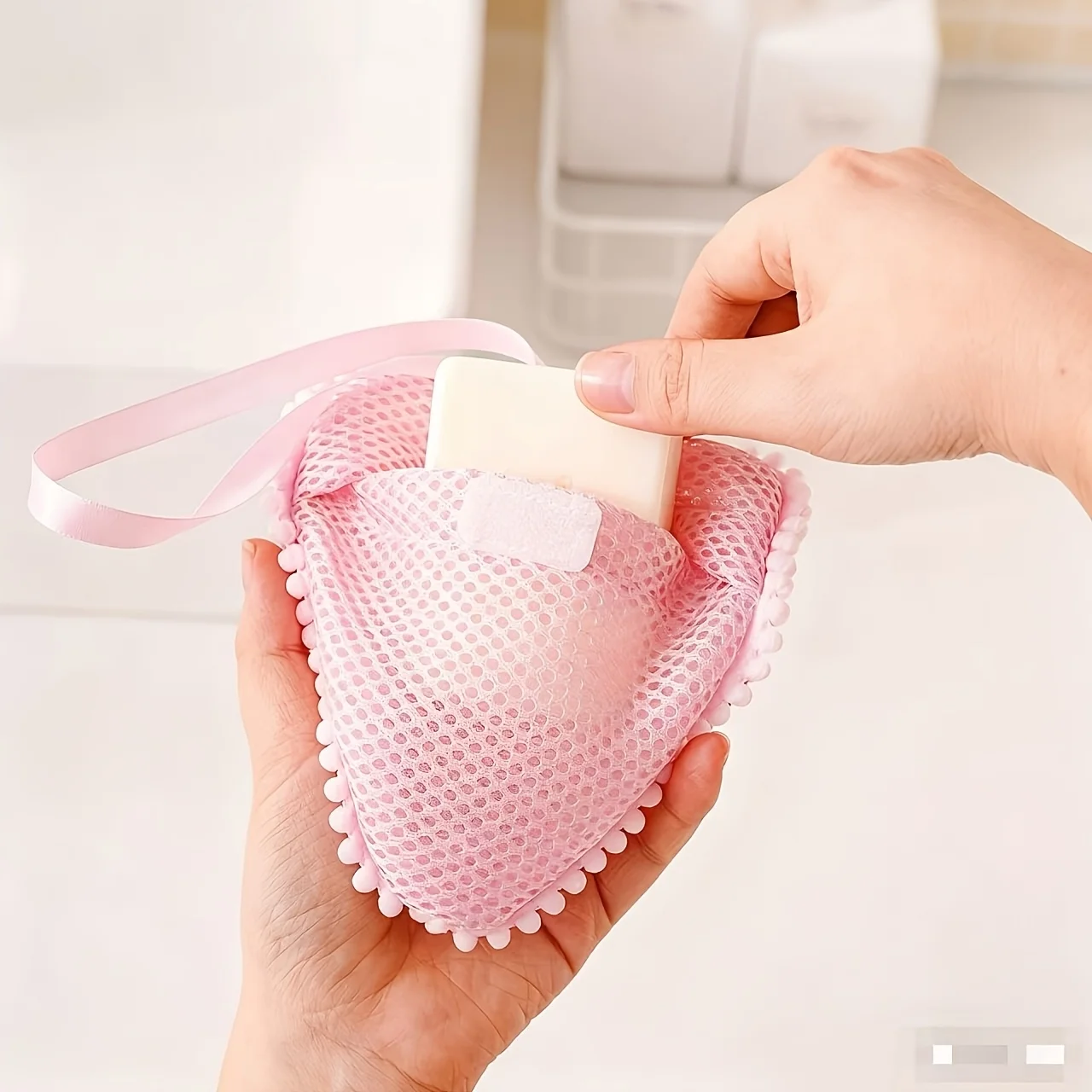 Flower Scrubbing Bathroom Accessories Cloud/Heart Shape Soap Mesh Pouch With Lanyard Fast Foaming Shower Travel Holder Net Bath