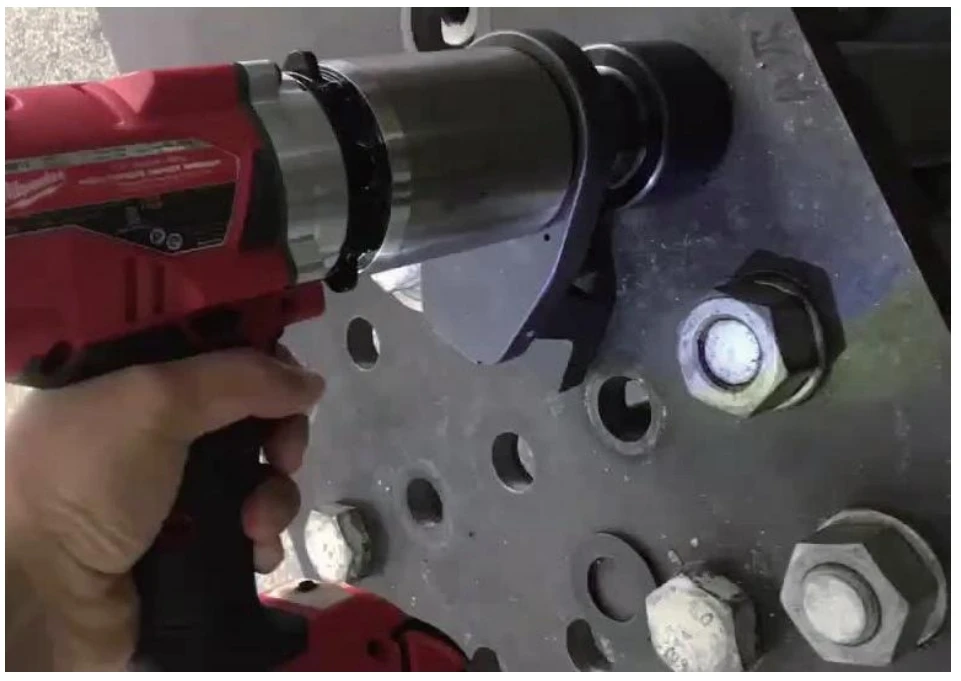 Customizable Factory Professional 360 Degree Rotation Digital Display Lithium Battery Torque Wrench