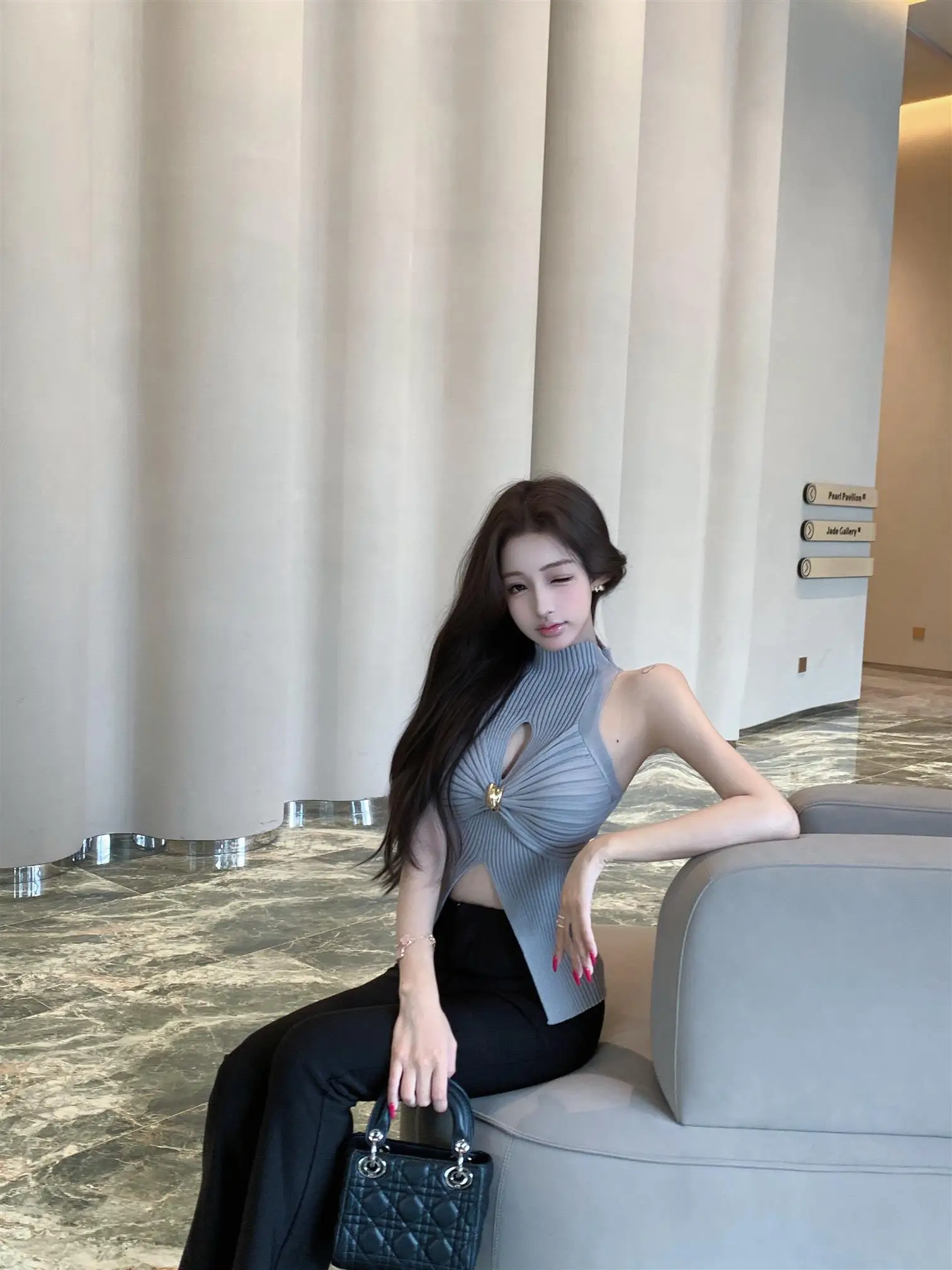 Top Sem Mangas Sexy de Tricô com Recortes, Estilo Pure Desire para Mulheres, Ajuste Justo, Roupa Interna para Verão, Moda par...