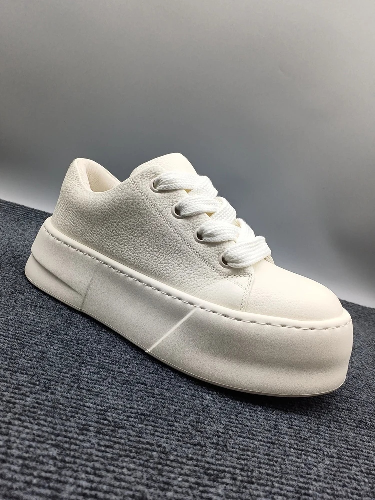 

Мужские повседневные спортивные кроссовки из натуральной кожи, весенняя новинка, легкие, на тонкой подошве, увеличивающие рост, модные, низкие, дышащие