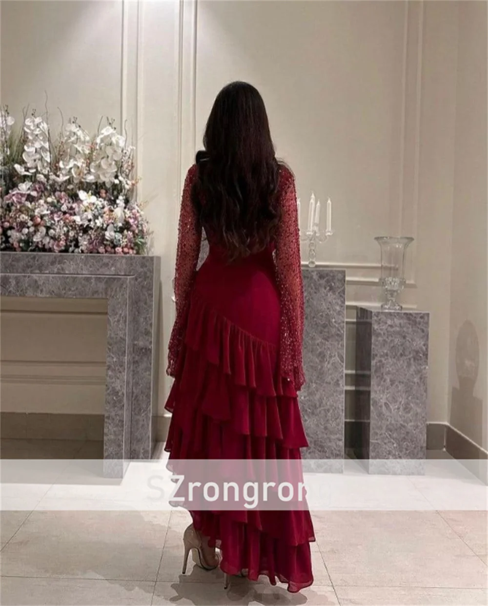 radiant o-neck 새틴 계층화 된 프릴 스트레이트 정장 이브닝 드레스 긴 소매 긴 공주 사우디 가운 스팽글 맞춤형