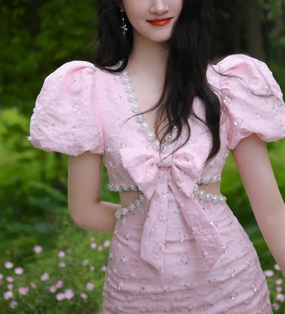 Runway Fashion Sweet Pink Puff Sleeve Pencil Mini Dress Cute Women V Neck Pearl Beaded Sexy Hollow Waist Large Bow Party Dresses