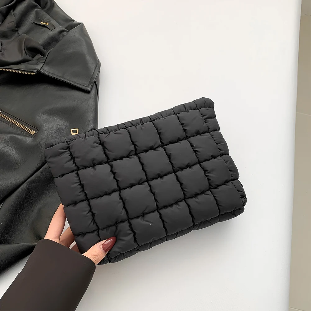 Quilted Travel Makeup Pouch Puffy Toiletry Bag with Zipper Makeup Organizer Storage Bag Solid Color for Women Girls