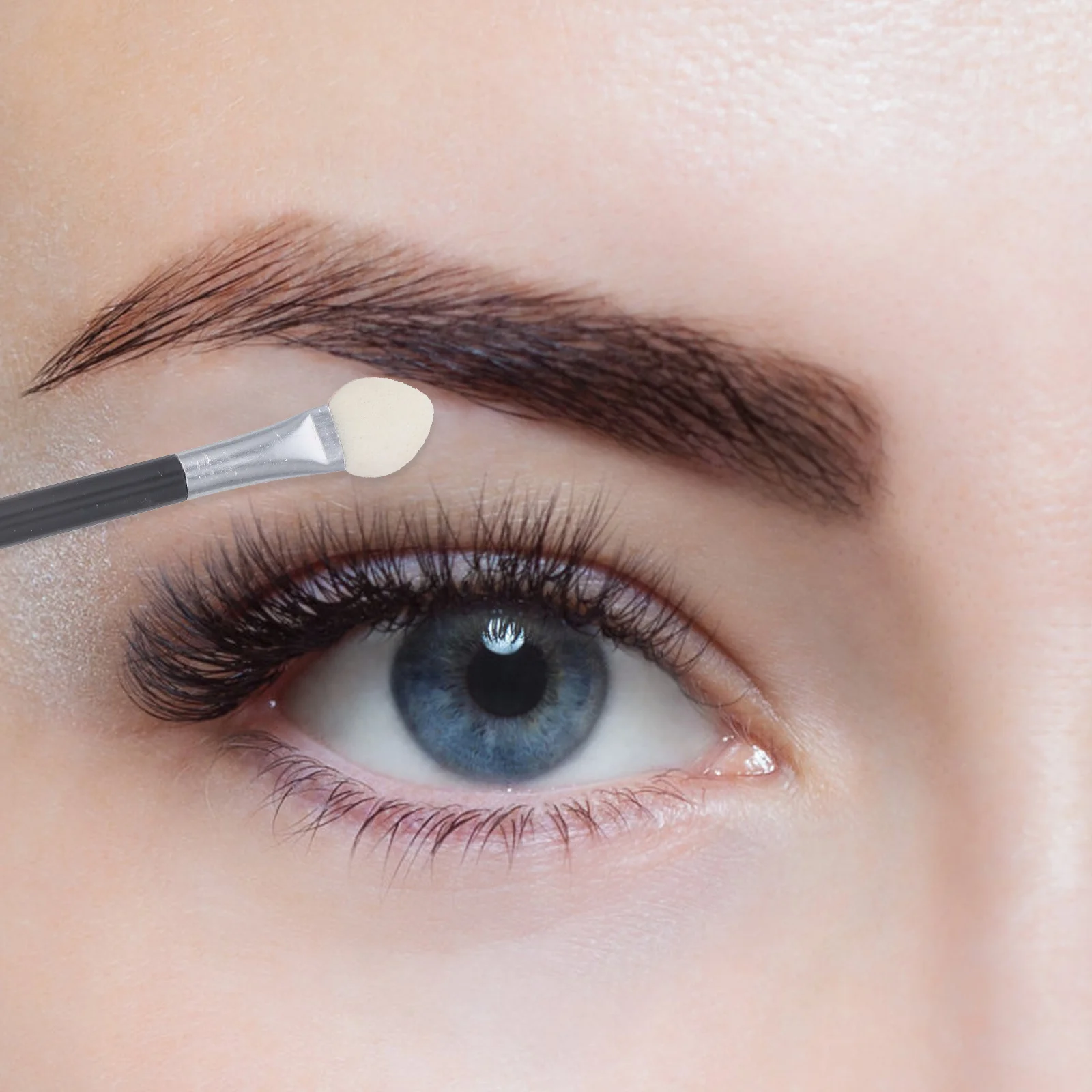 

24Pcs Disposable Eyeshadow Brushes Dual Sided Makeup Sponge Sticks Eye Shadow Applicators for Women Cosmetics Brush Eyeshadow